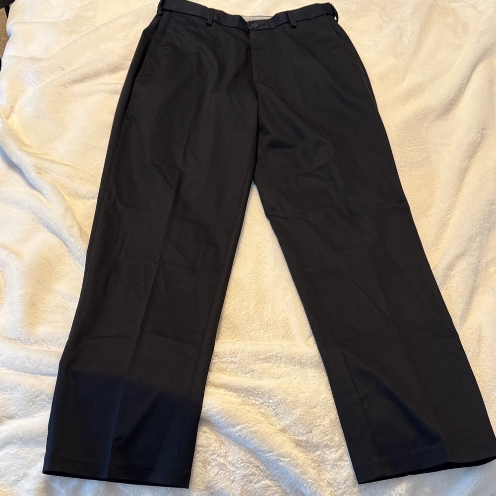 NWOT Men’s Haggar Iron Free 32x32 Black Dress Pants